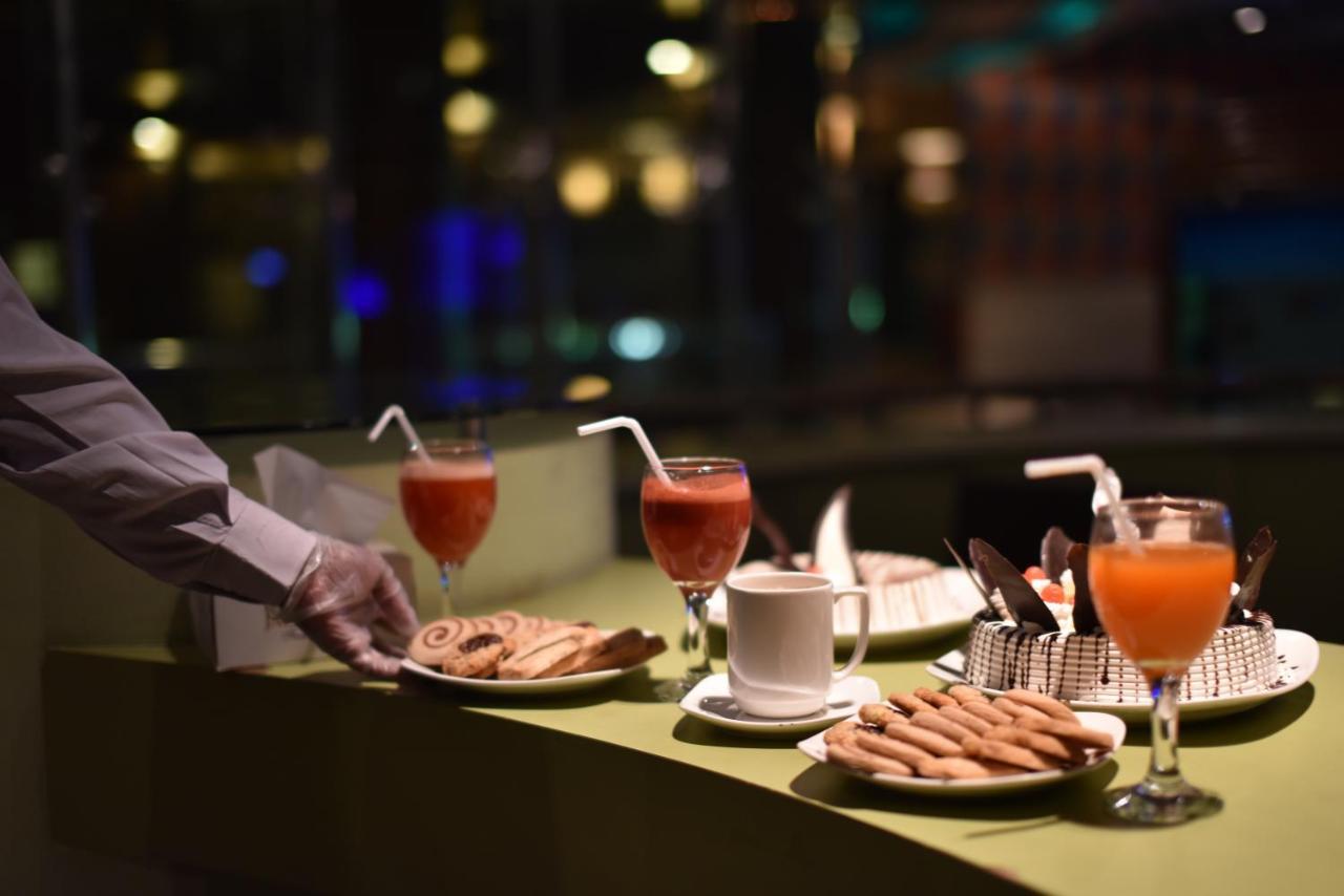 Hotel Jacaranda Heights Islamabad Esterno foto