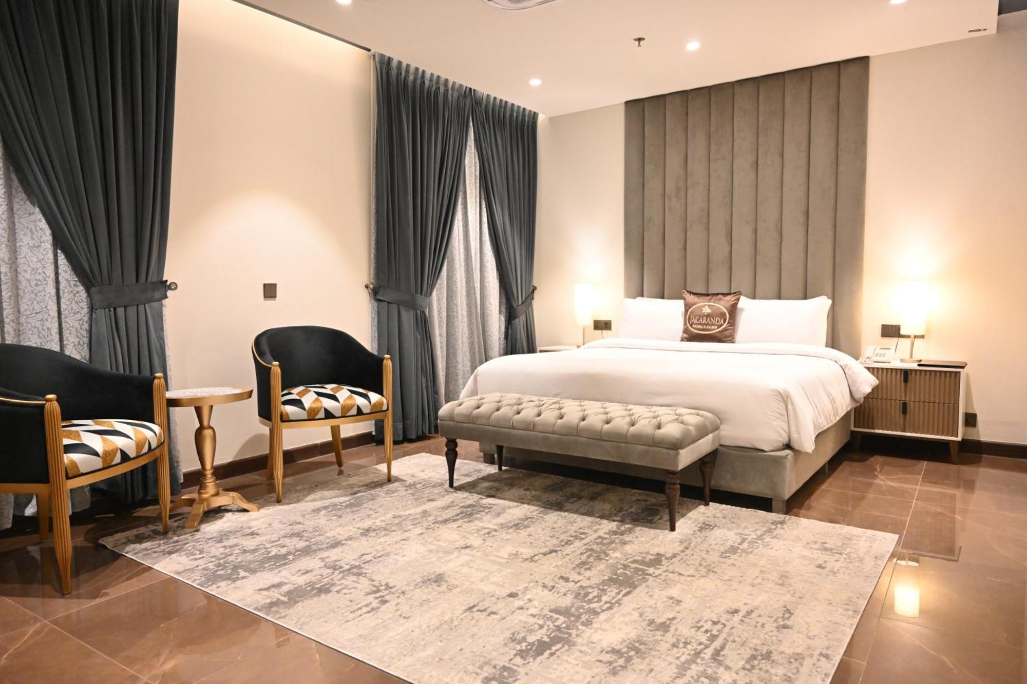 Hotel Jacaranda Heights Islamabad Esterno foto